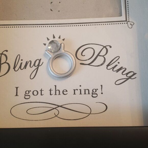 New View 5x7 shadowbox picture frame for engagement ring & photo - Picture 2 of 8